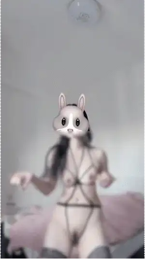 [22V+9P/361MB]推特萌妹福利姬【好想鼠】最新VIP圆乳专业裸舞动感合集 